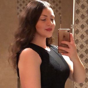 Meet your Posher, Vanessa